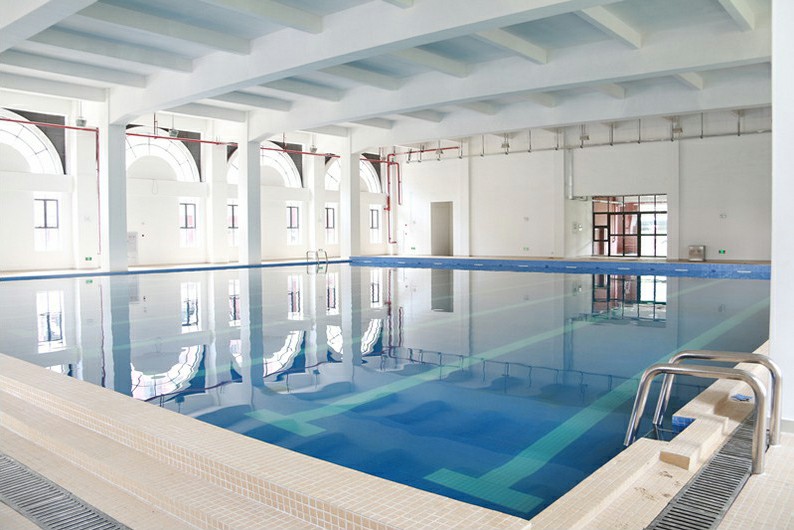 戴高樂泳池設(shè)備| 恒溫泳池需要注意問題有哪些？