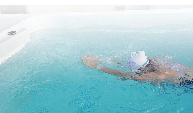 戴高樂無邊際泳池優勢多 告別公共泳池臟亂差