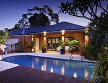 戴高樂(lè)泳池設(shè)備助你 打造舒心私家泳池高端生活方式