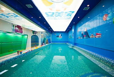 泳池熱泵機組是什么?有了它冬季游泳也很舒適