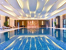 戴高樂(lè)泳池恒溫?zé)岜萌绱耸芟矏?ài)是為何呢?