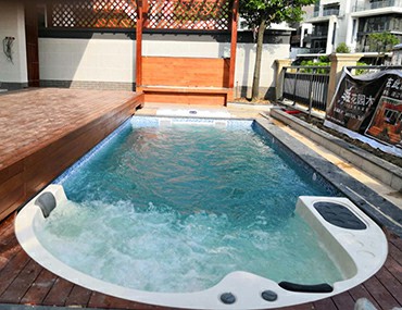 還在為別墅泳池設備的選擇而煩惱？這里有你想要的