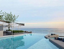 占地僅10平米卻游不到邊泳池，在家也能暢游大海[戴高樂泳池設(shè)備]