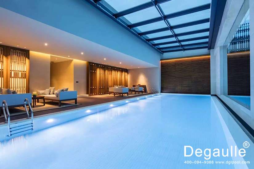 室內(nèi)游泳池設(shè)備造價