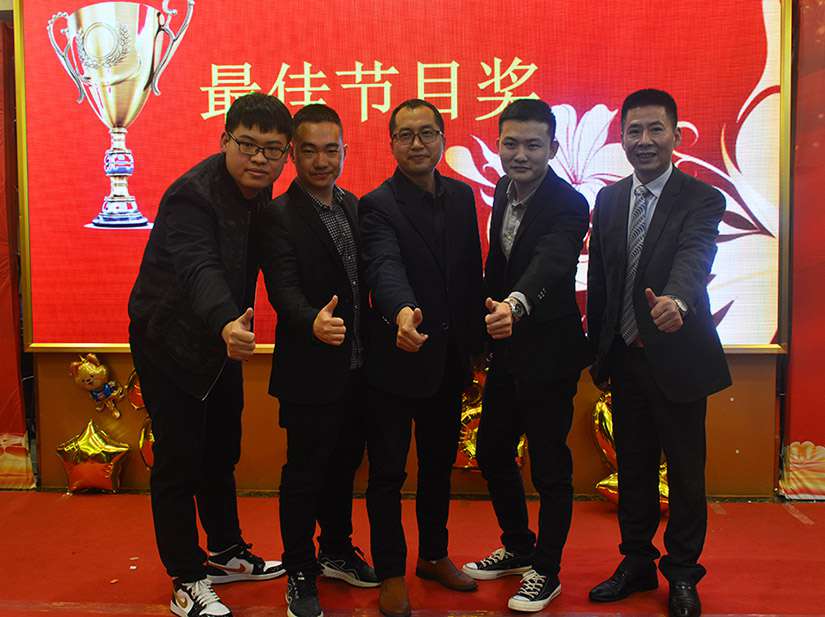 戴高樂泳池設備 戴高樂泳池設備