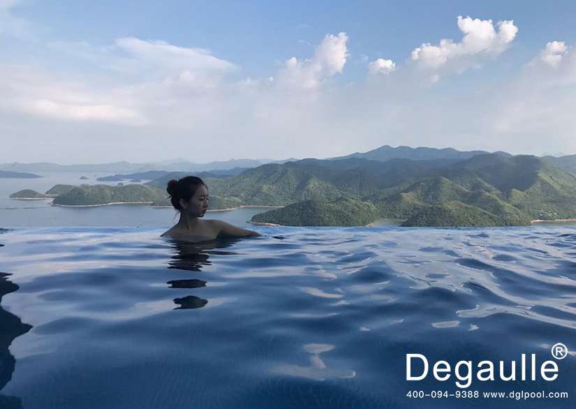 戴高樂無邊際泳池 戴高樂無邊際泳池