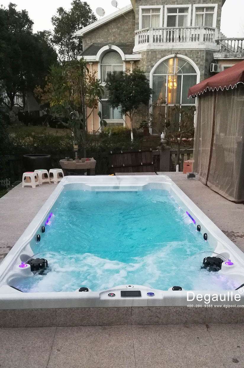 戴高樂無邊際泳池