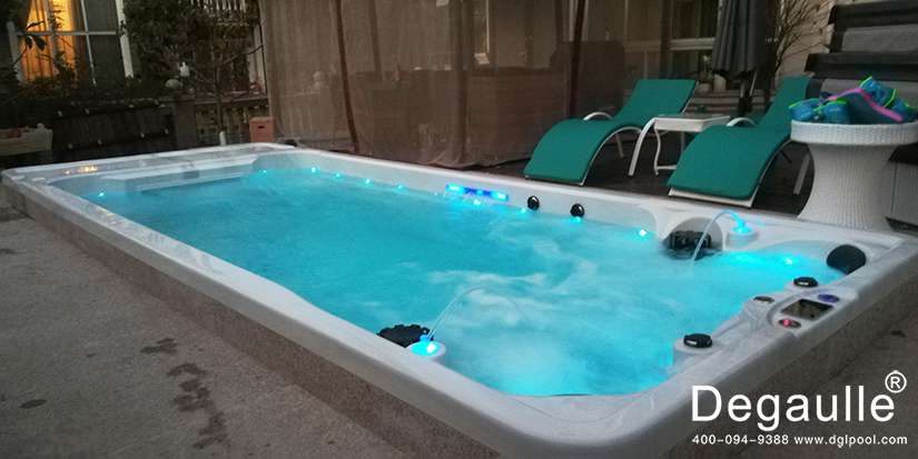 戴高樂無邊際泳池