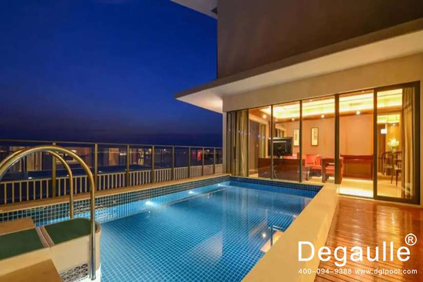 家庭別墅游泳池