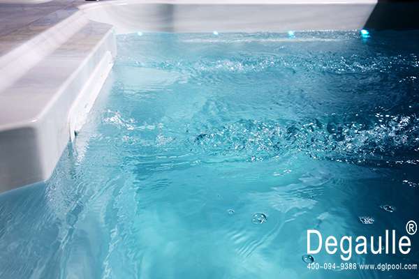 別墅無邊游泳池