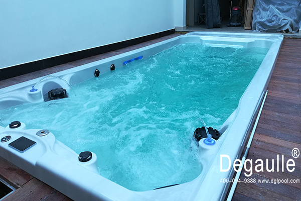 私人泳池 私人泳池